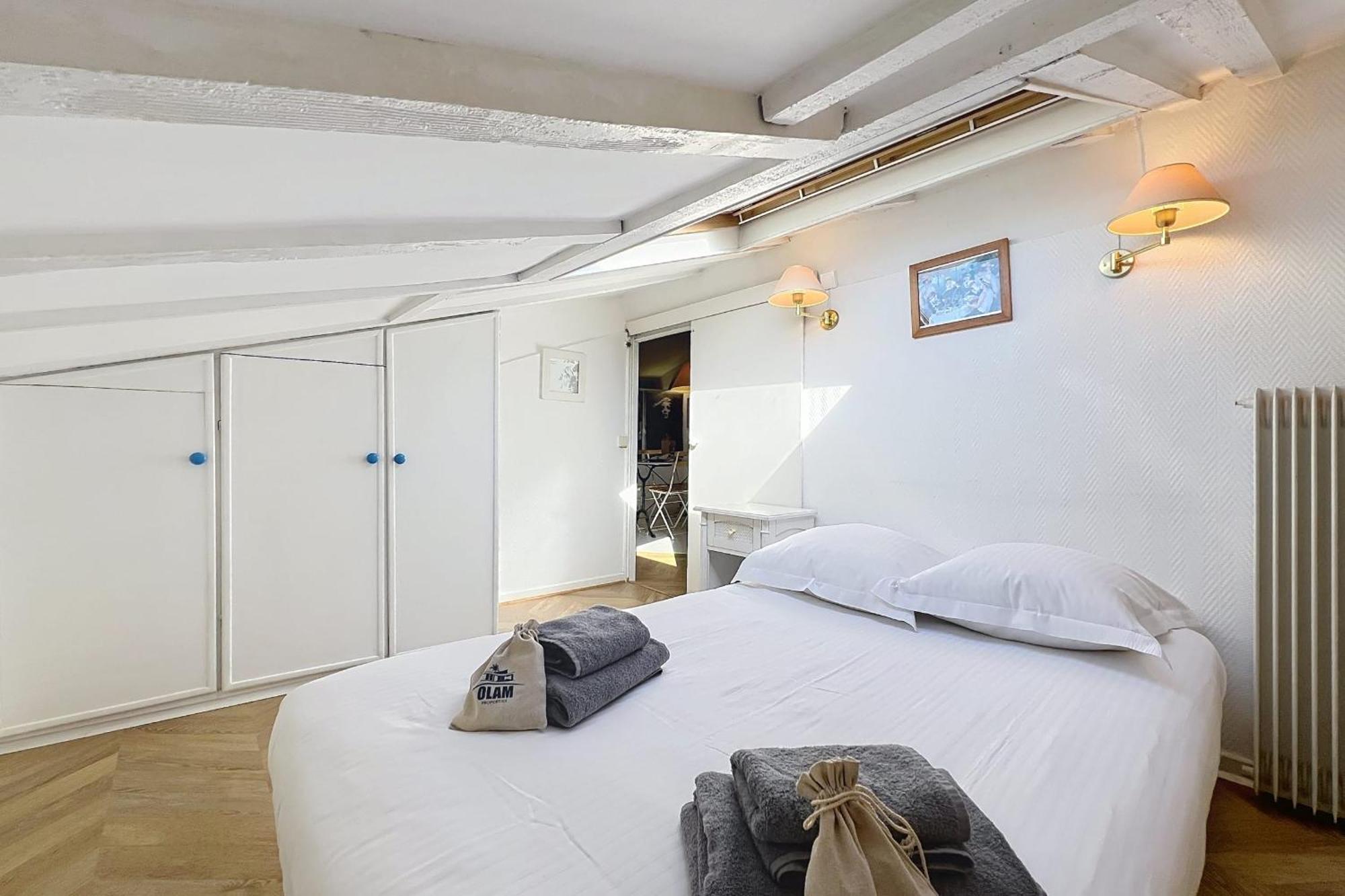 3-bedroom Loft 3 Minutes From The Center