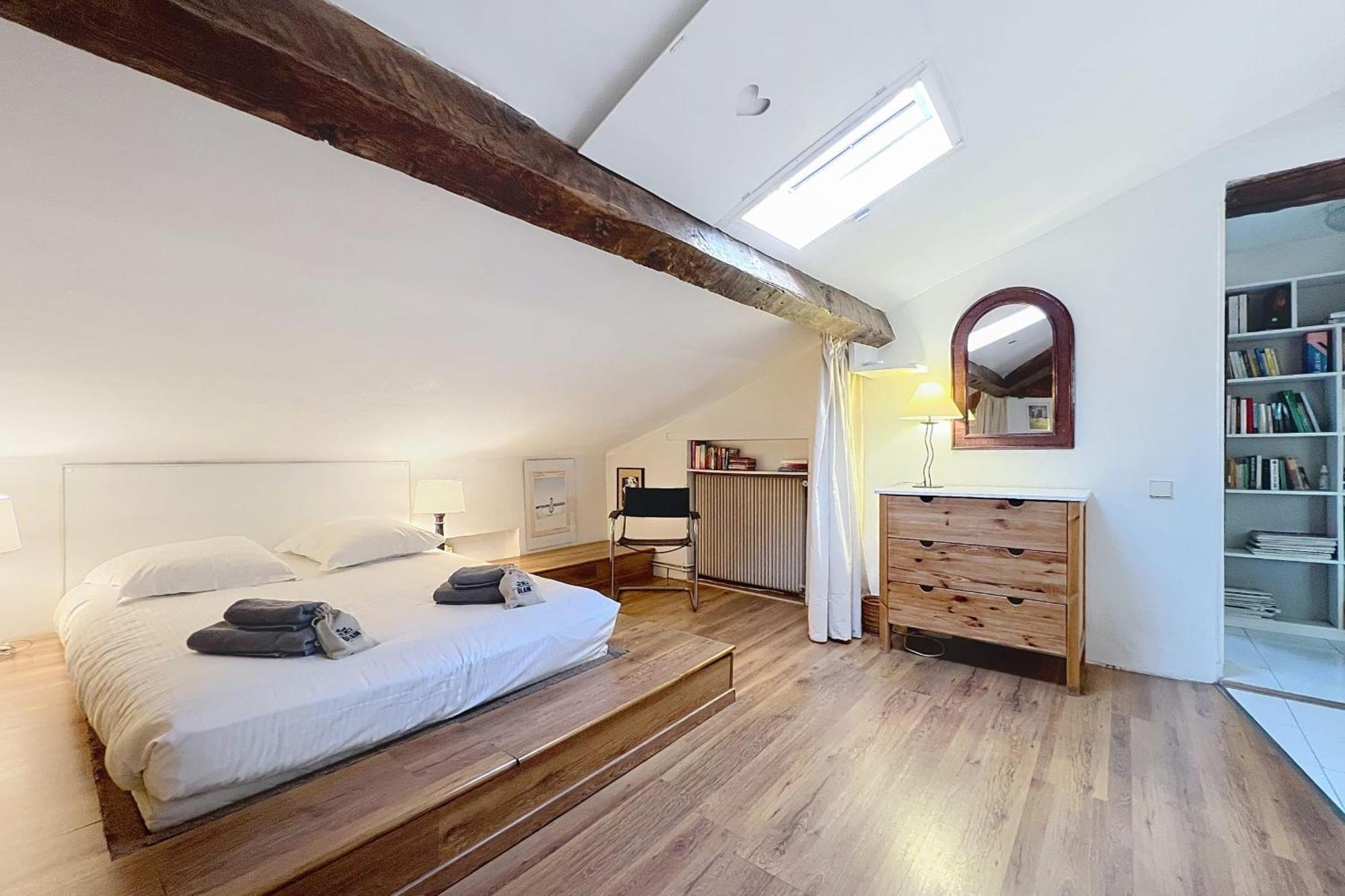 Appartement 3-bedroom Loft 3 Minutes From The Center Cannes