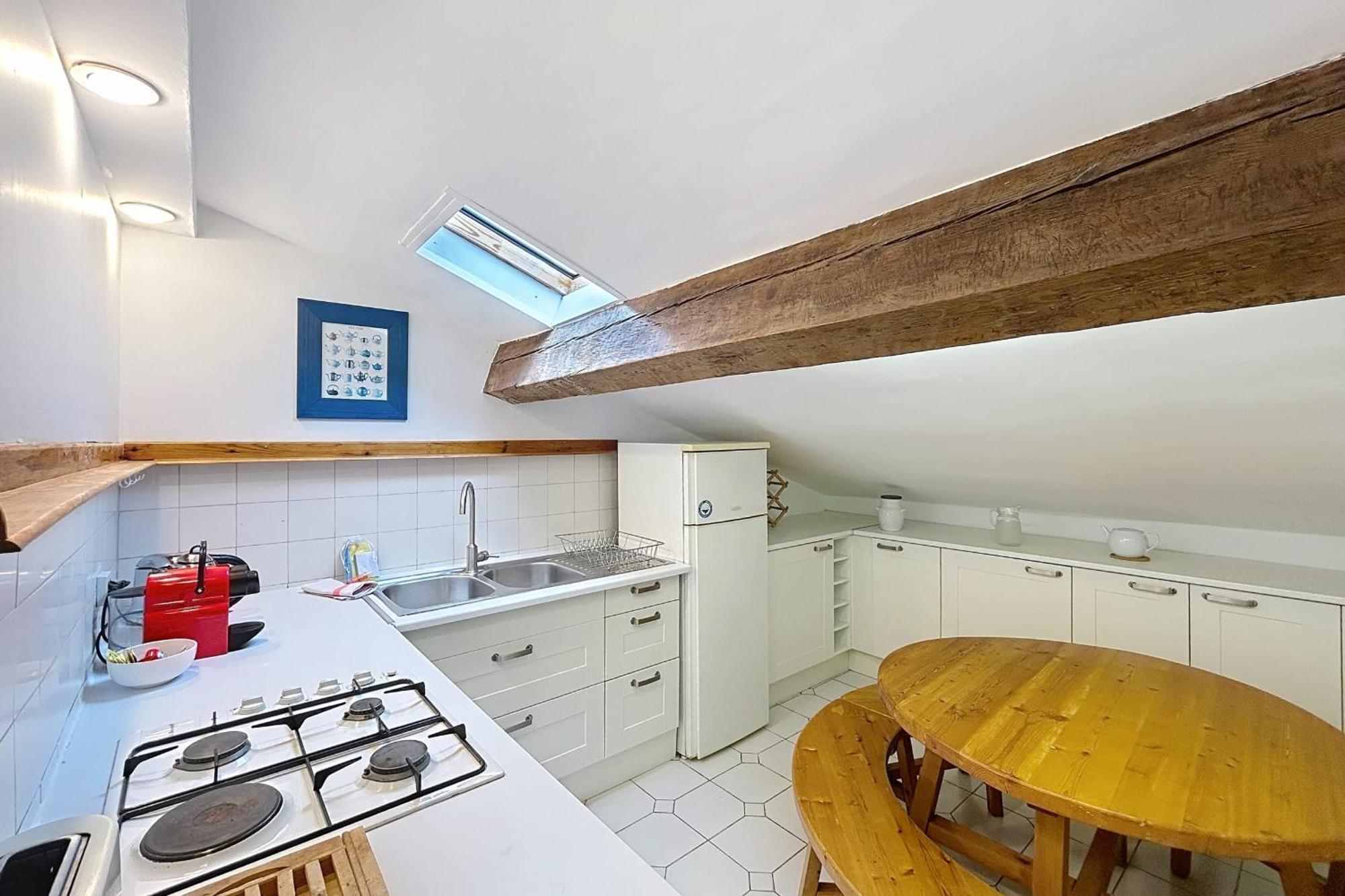 3-bedroom Loft 3 Minutes From The Center *